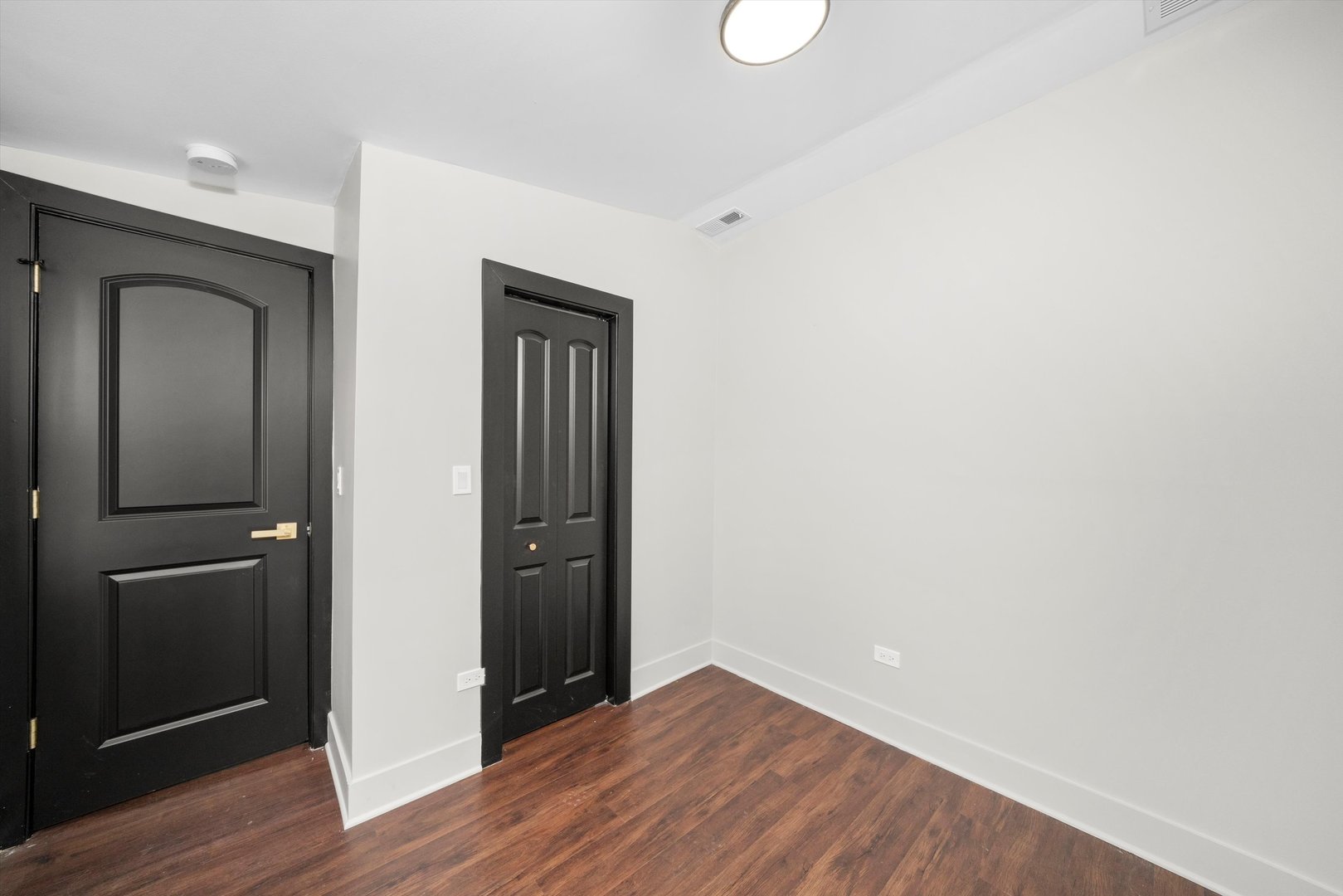 233 N Lorel Avenue Property Photo 21