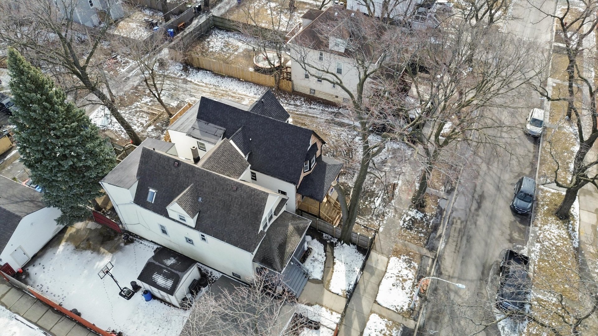 233 N Lorel Avenue Property Photo 25