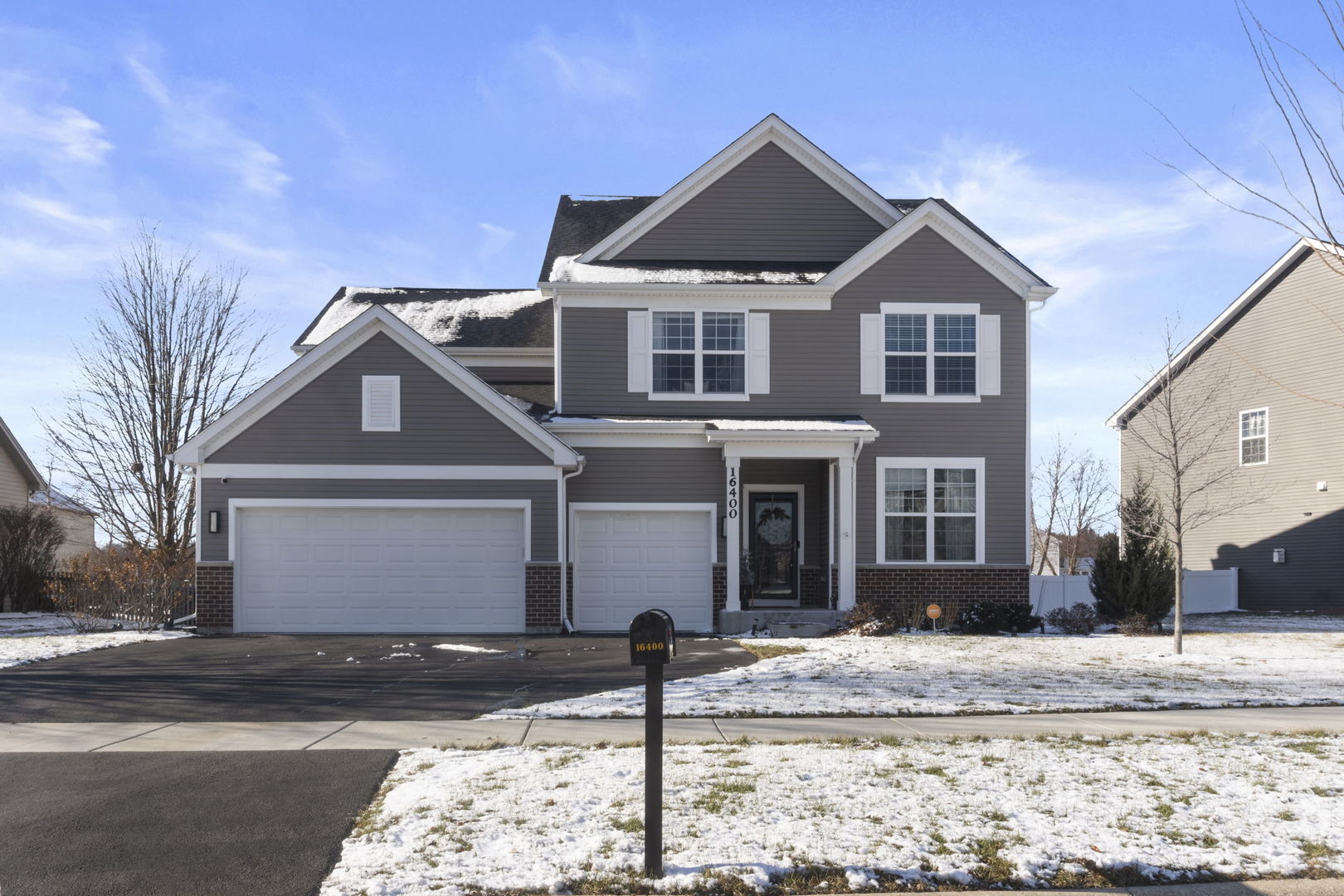 16400 Riverwood Drive Property Photo