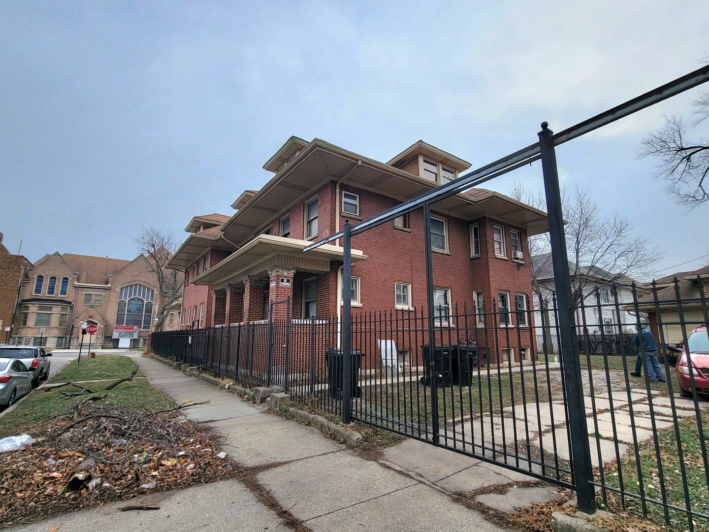 446 N Pine Avenue Property Photo 9
