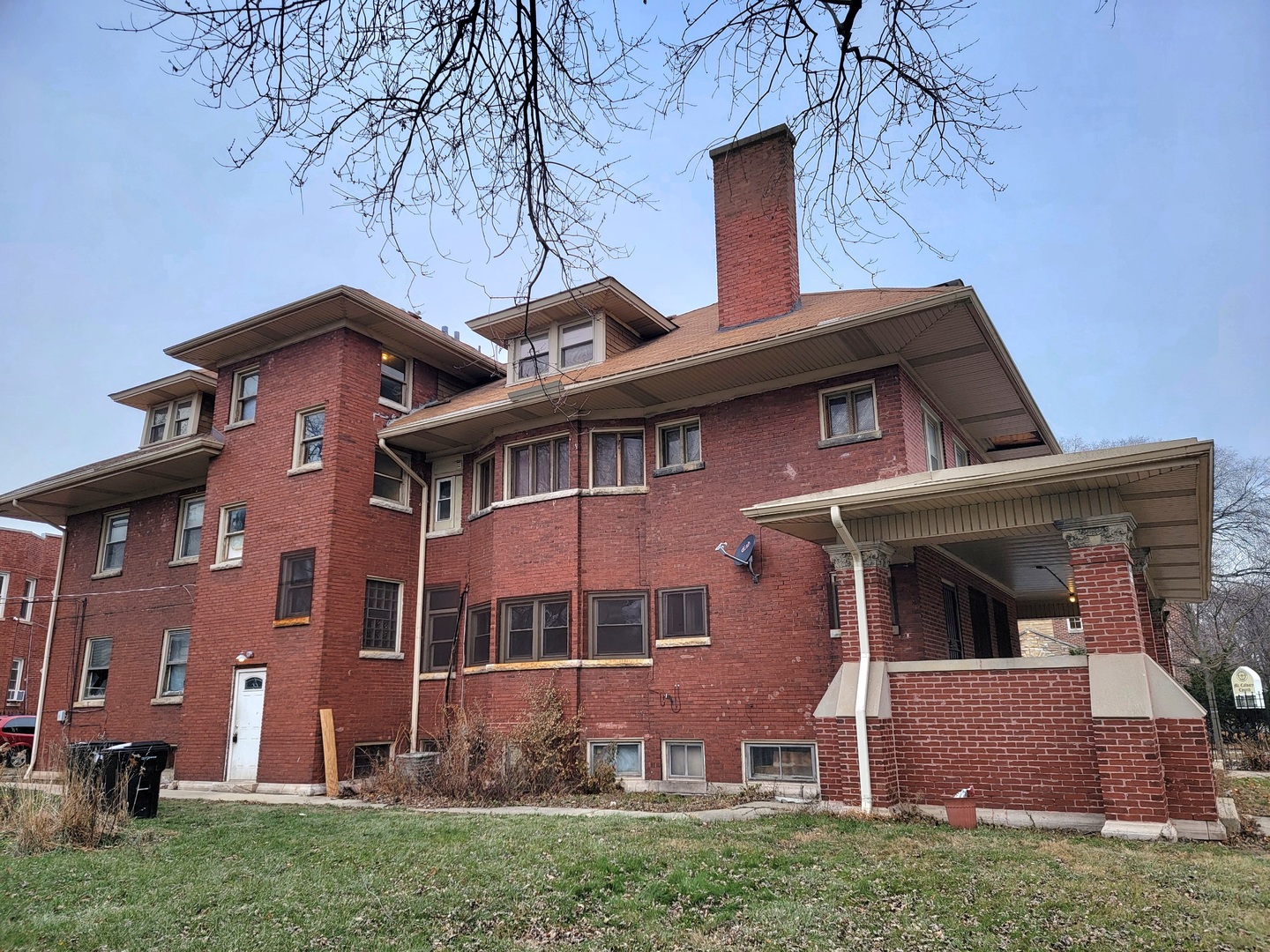 446 N Pine Avenue Property Photo 21
