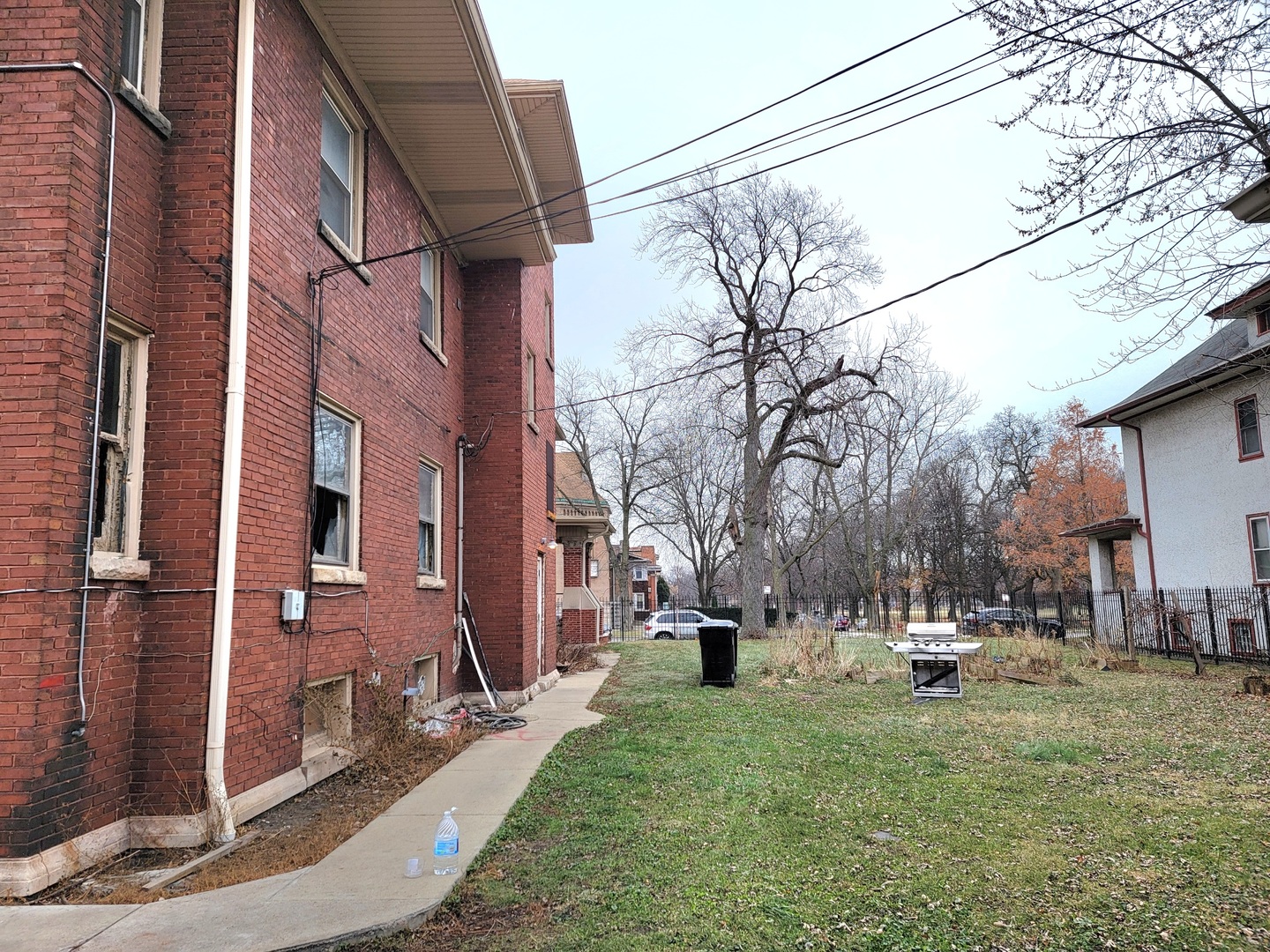 446 N Pine Avenue Property Photo 24