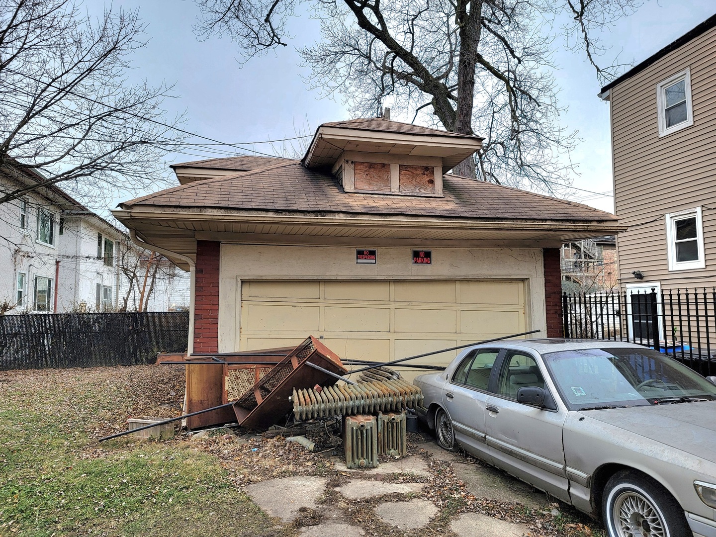 446 N Pine Avenue Property Photo 26