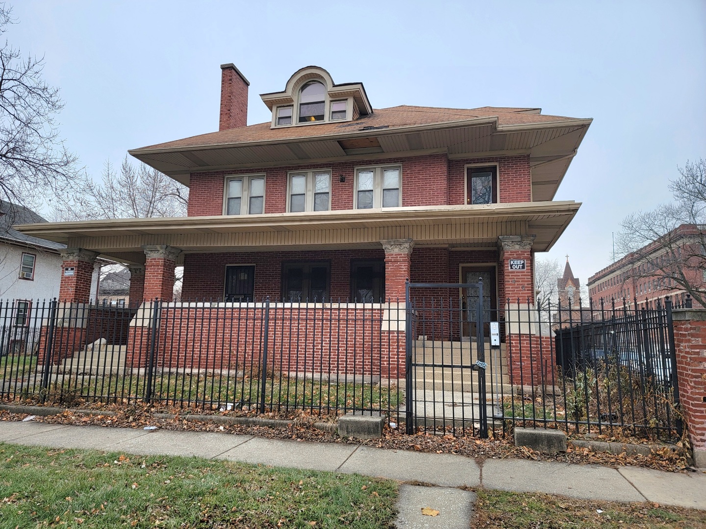 446 N Pine Avenue Property Photo 28