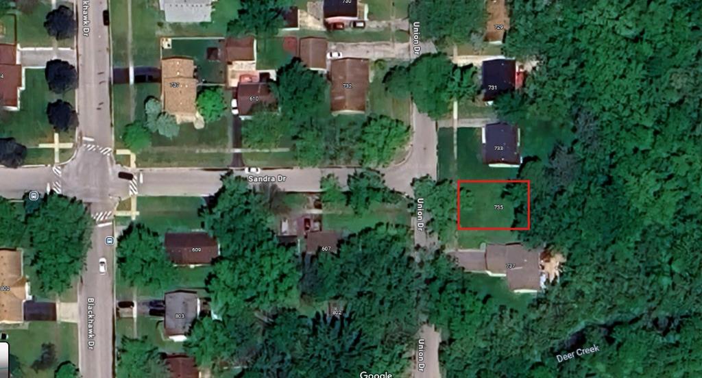 735 Union Drive Property Photo 3