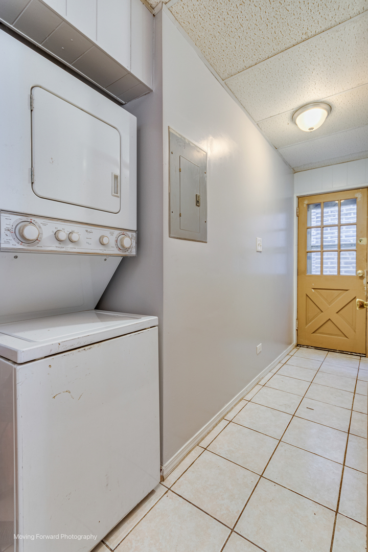 3355 W 38th Street Property Photo 2