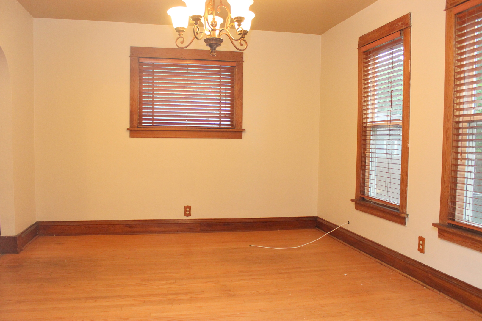 118 1st Street Property Photo 4