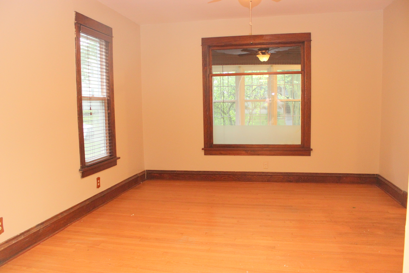 118 1st Street Property Photo 5
