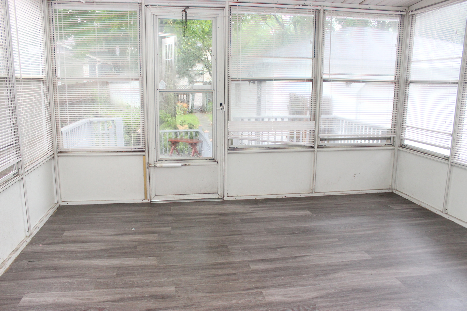 118 1st Street Property Photo 8