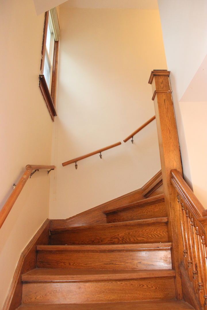 118 1st Street Property Photo 9