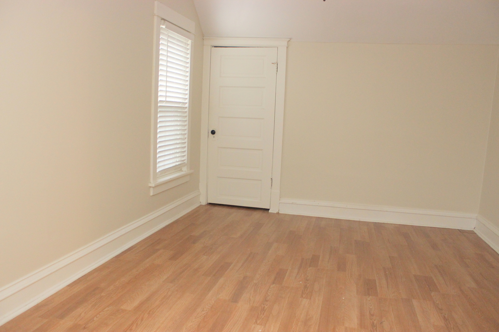 118 1st Street Property Photo 12