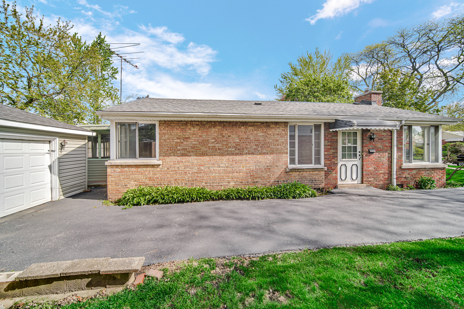 11438 S Maplewood Avenue Property Photo 20