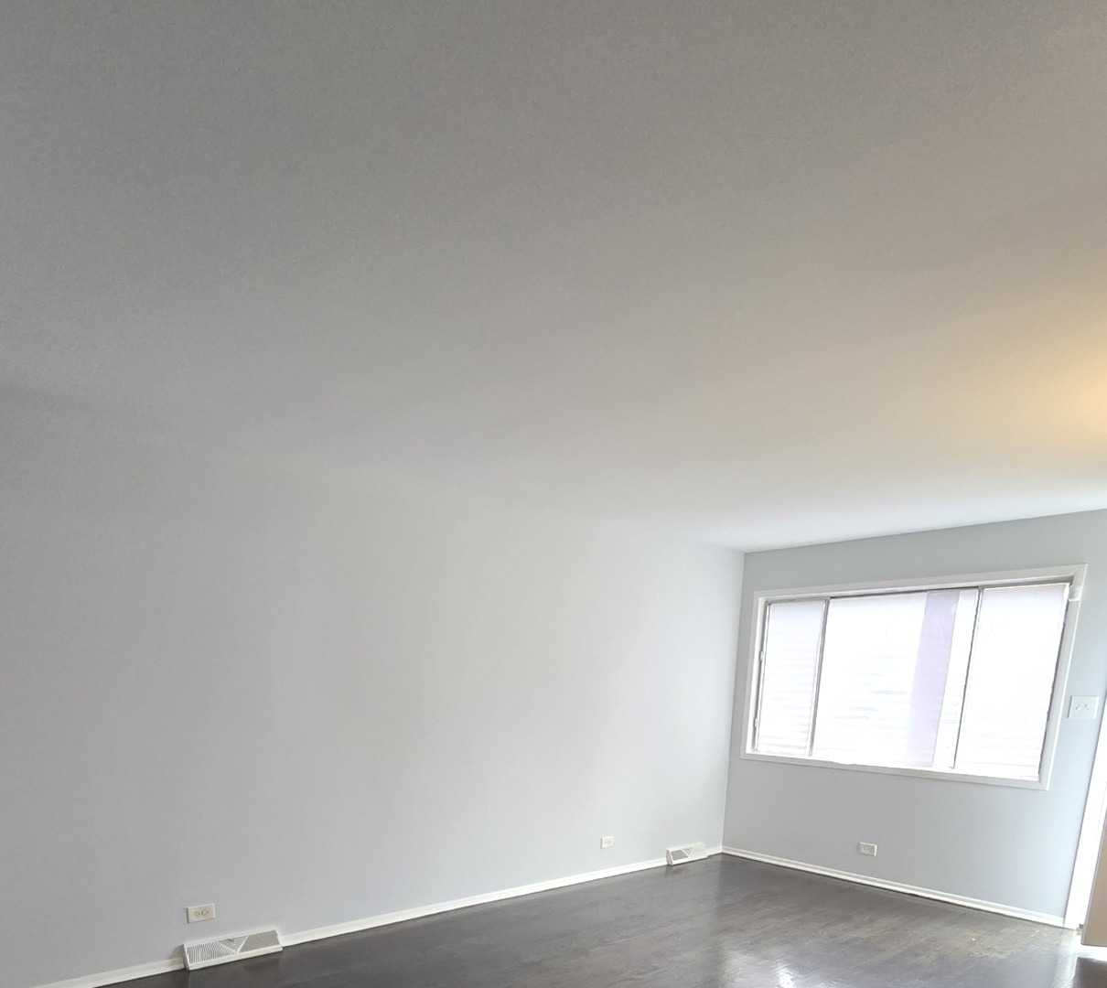 14558 Kedvale Avenue Property Photo 4