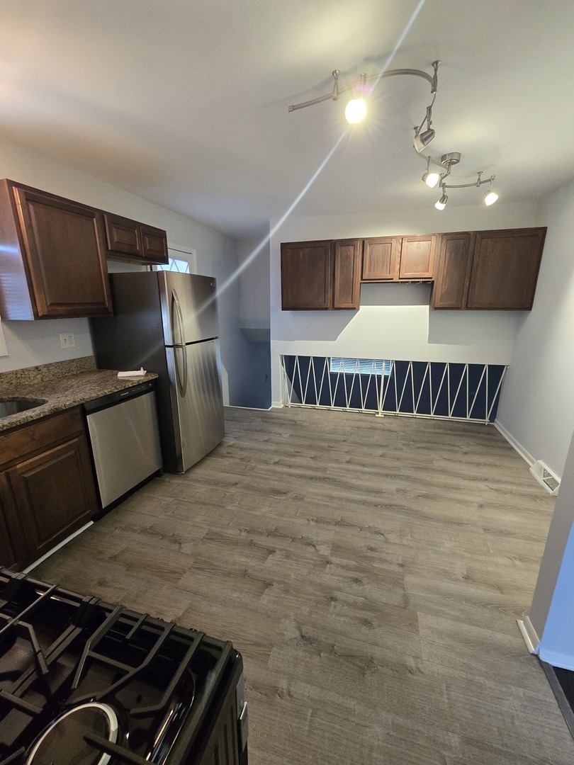 14558 Kedvale Avenue Property Photo 7