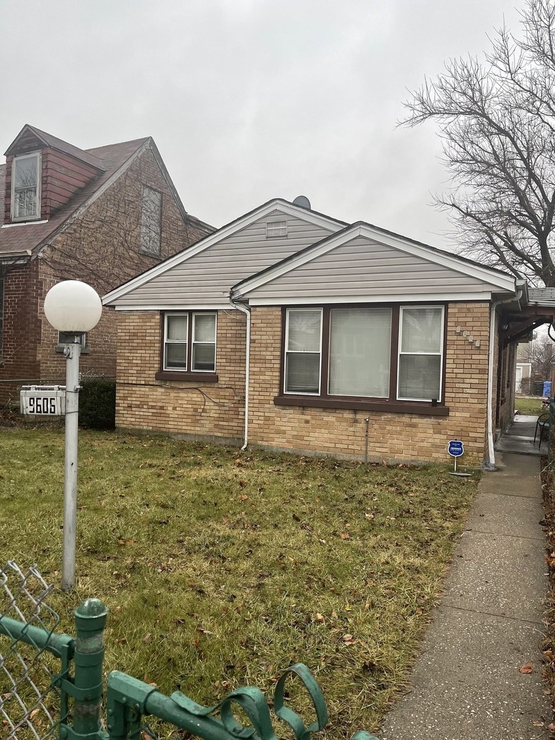 9606 S Perry Avenue Property Photo 1