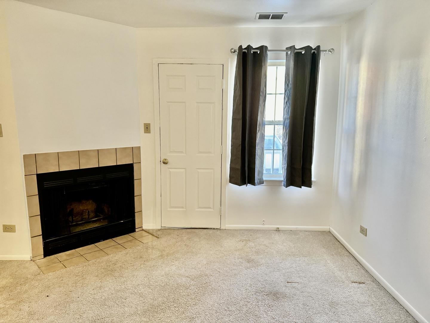 1297 Wyndham Lane 101 Property Photo 4