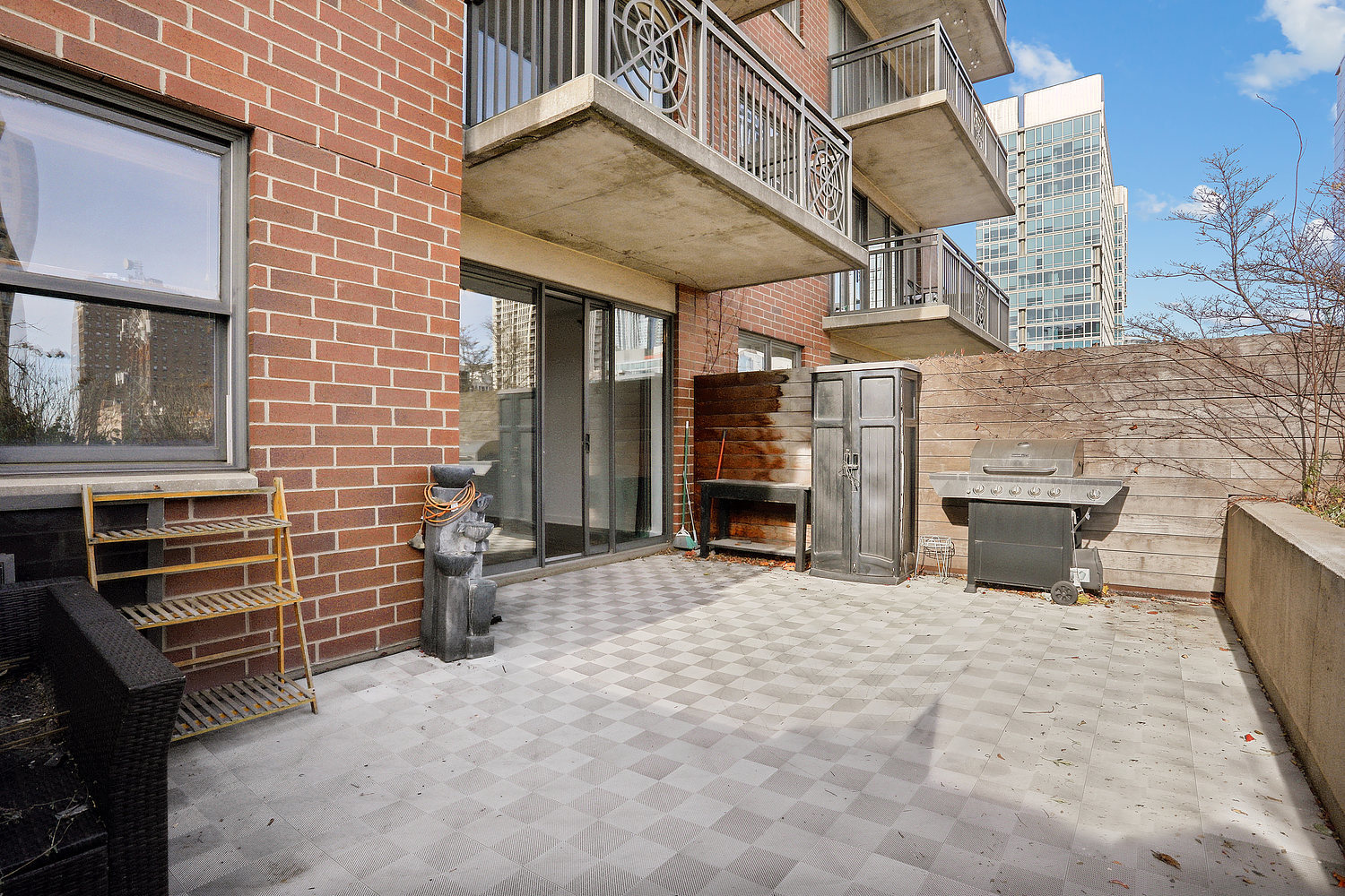 5 E 14th Place 502 Property Photo 8