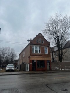 1521 W 51st Street Property Photo 2