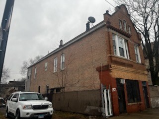 1521 W 51st Street Property Photo 4