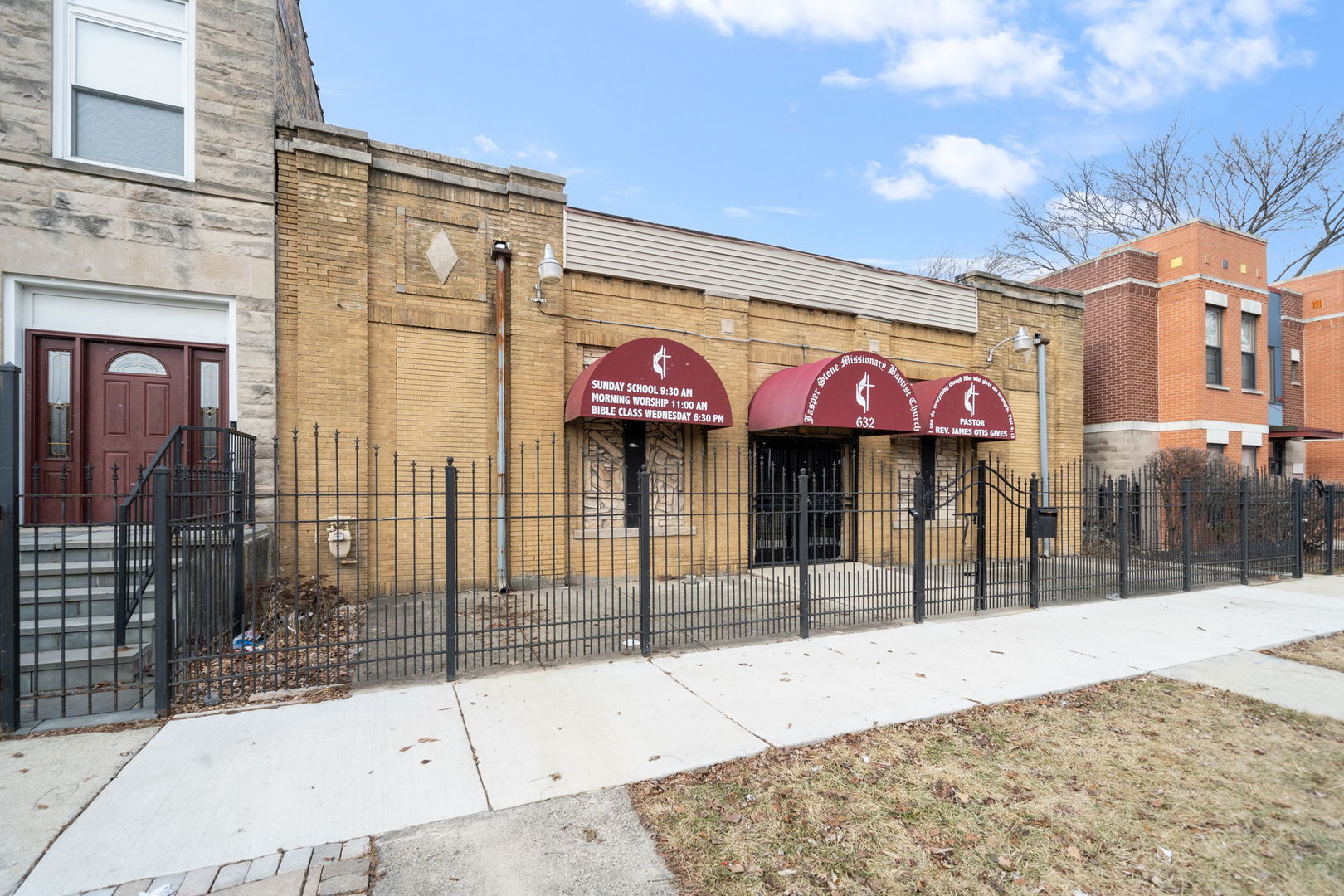 632 N Albany Avenue Property Photo 6