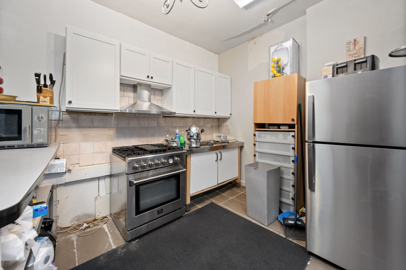 632 N Albany Avenue Property Photo 14