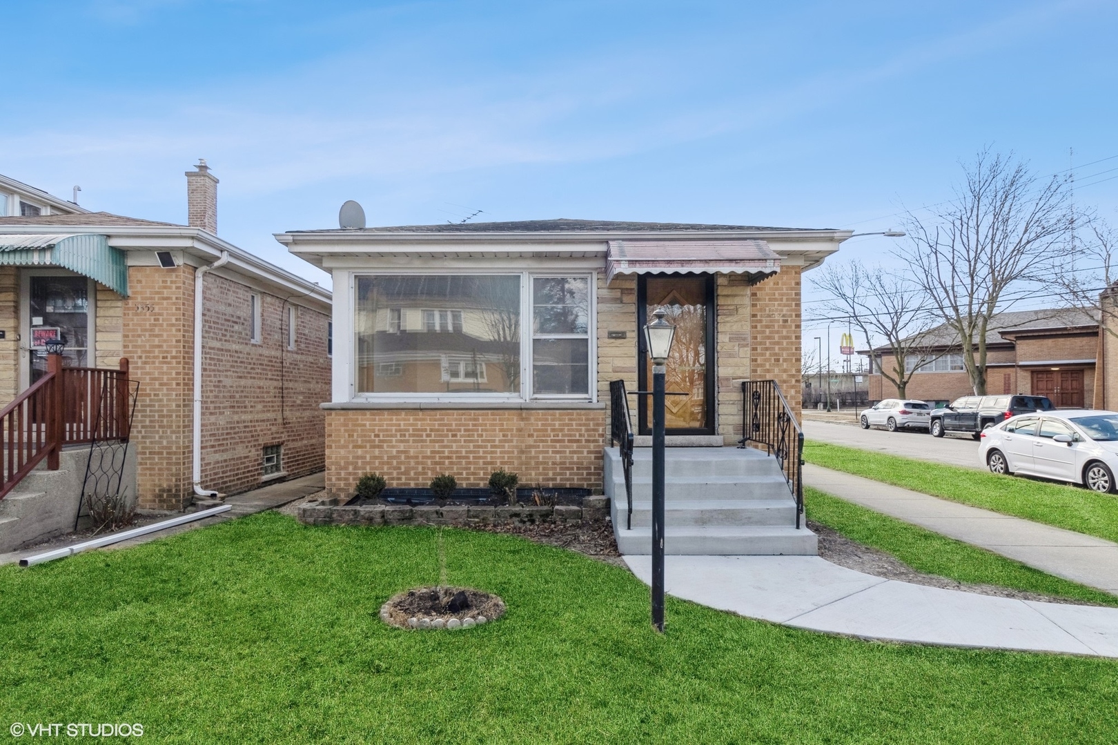 5359 W Winnemac Avenue Property Photo