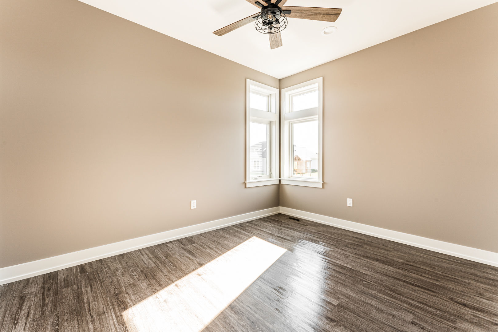 734 Independence Avenue Property Photo 17