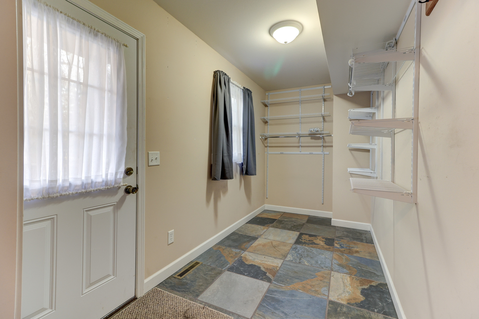 17421 Timber Drive Property Photo 25