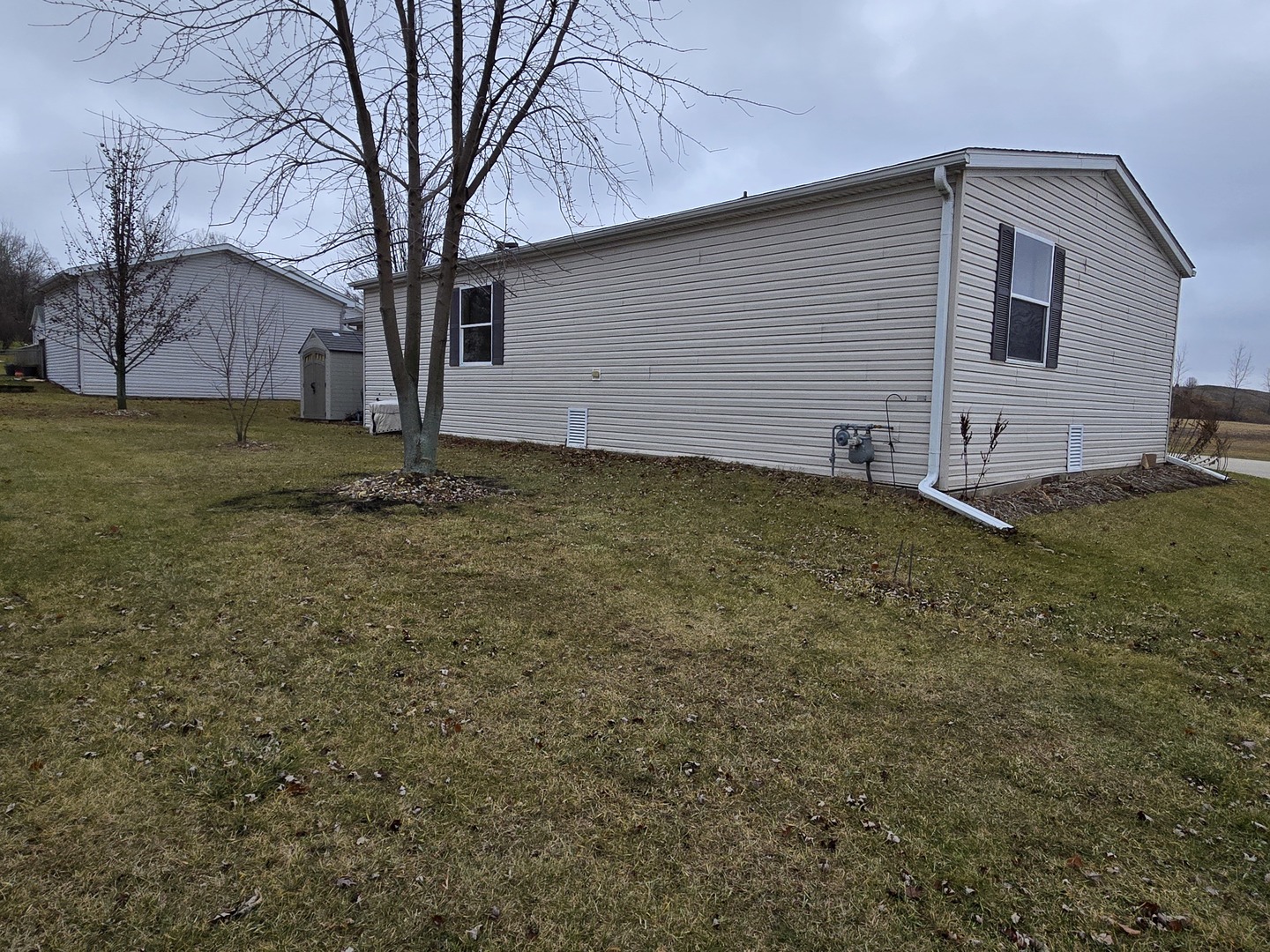 5607 Lidden Lane Property Photo 4