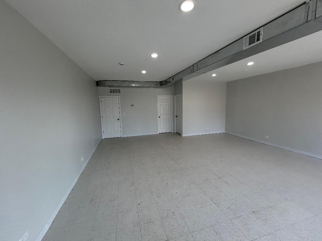 1209 S 5th Ave Property Photo 3