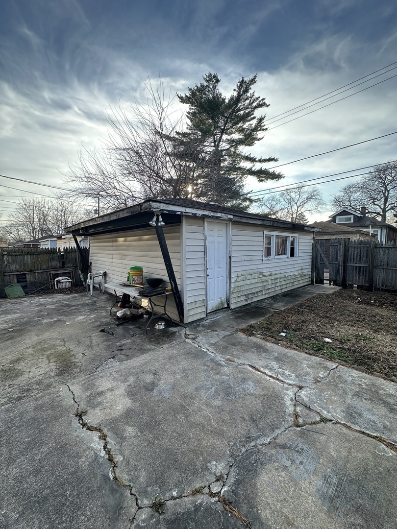 11318 S Parnell Avenue Property Photo 5