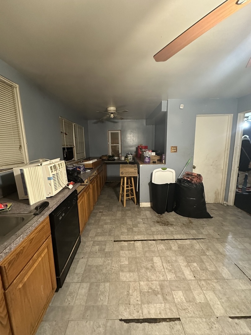 11318 S Parnell Avenue Property Photo 25