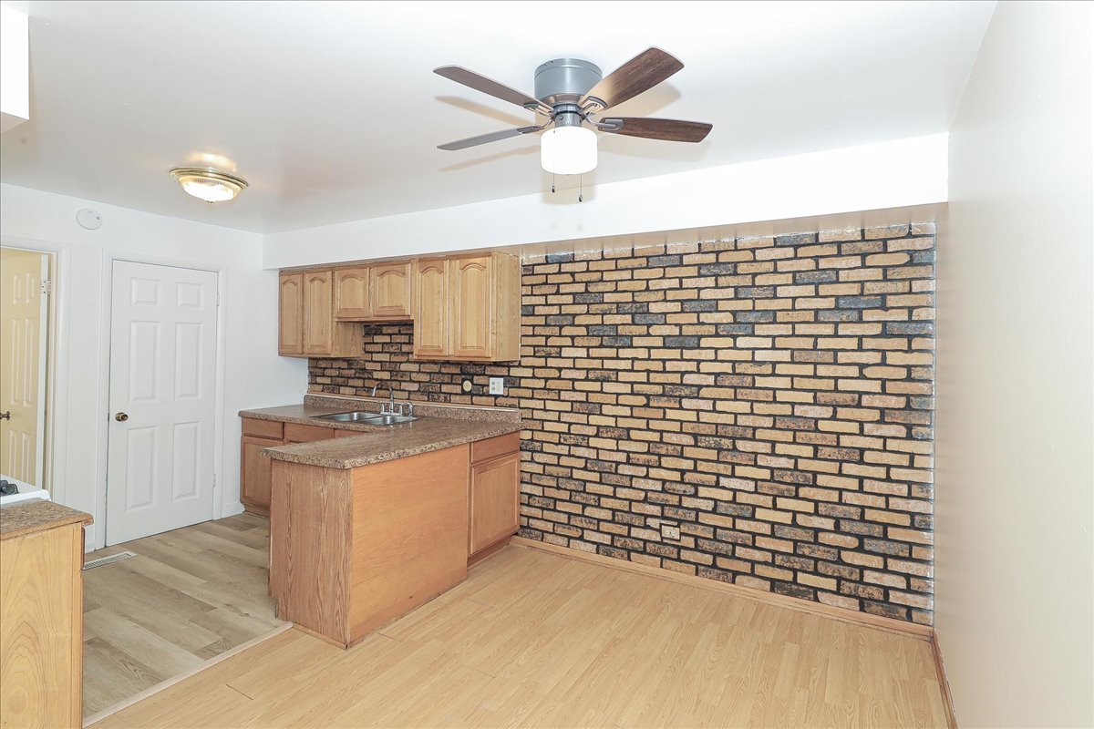 23 Wildwood Lane G Property Photo 10