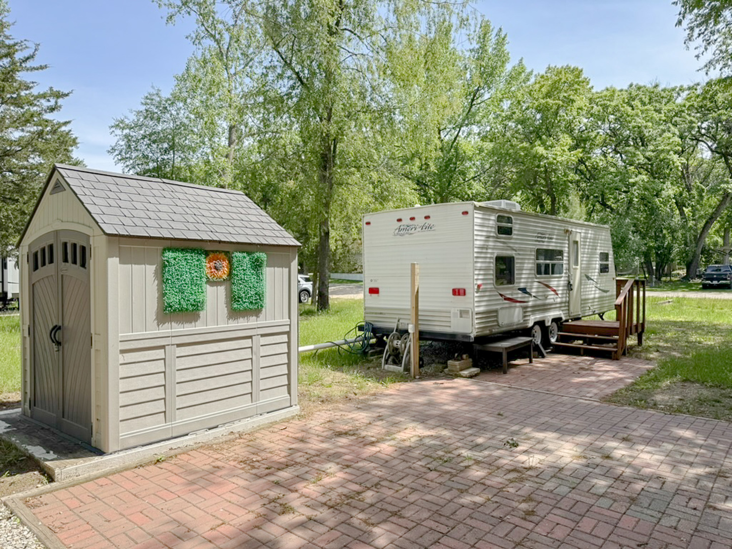 10/13 Woodhaven Property Photo 1