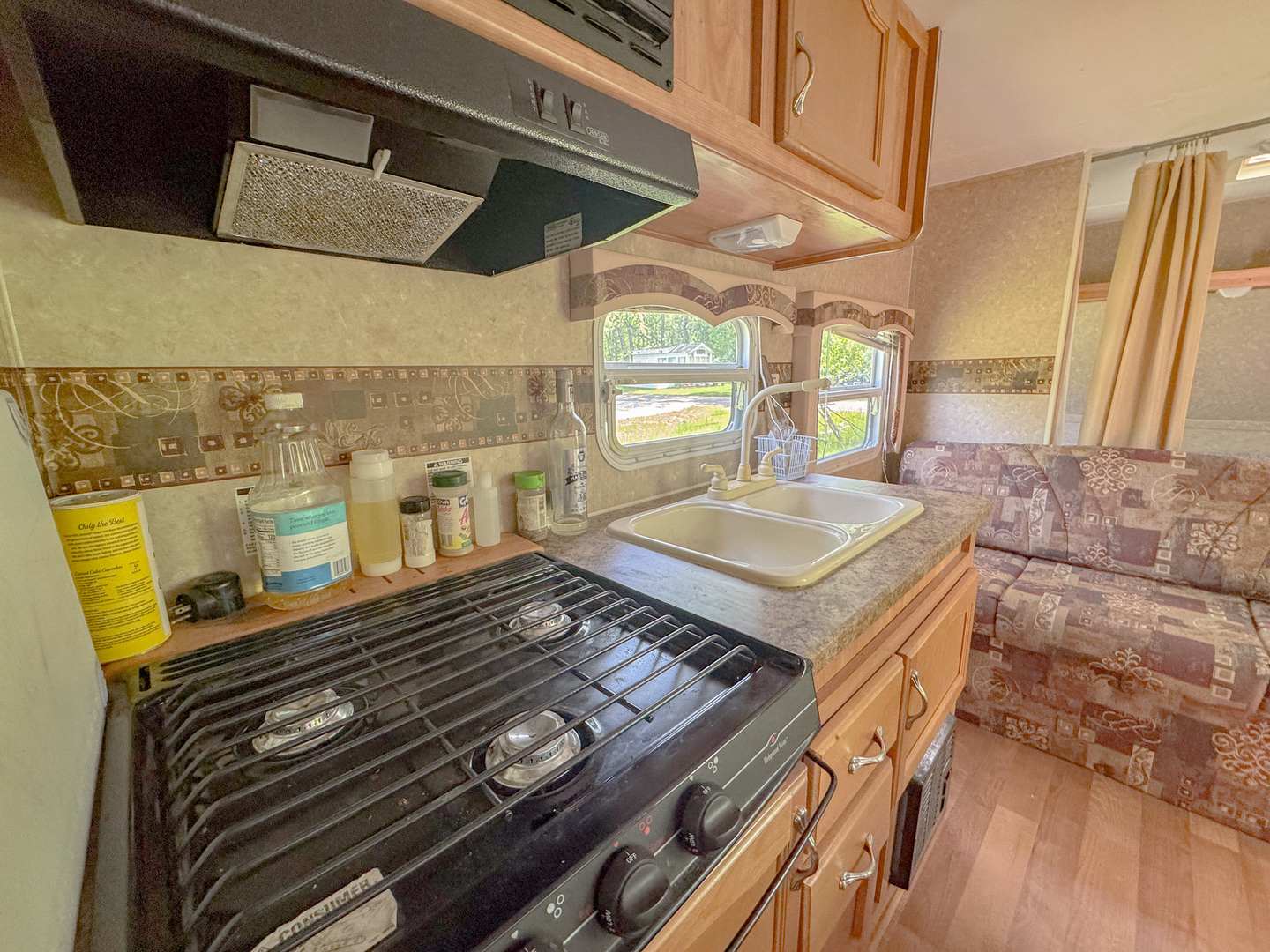 10/13 Woodhaven Property Photo 7