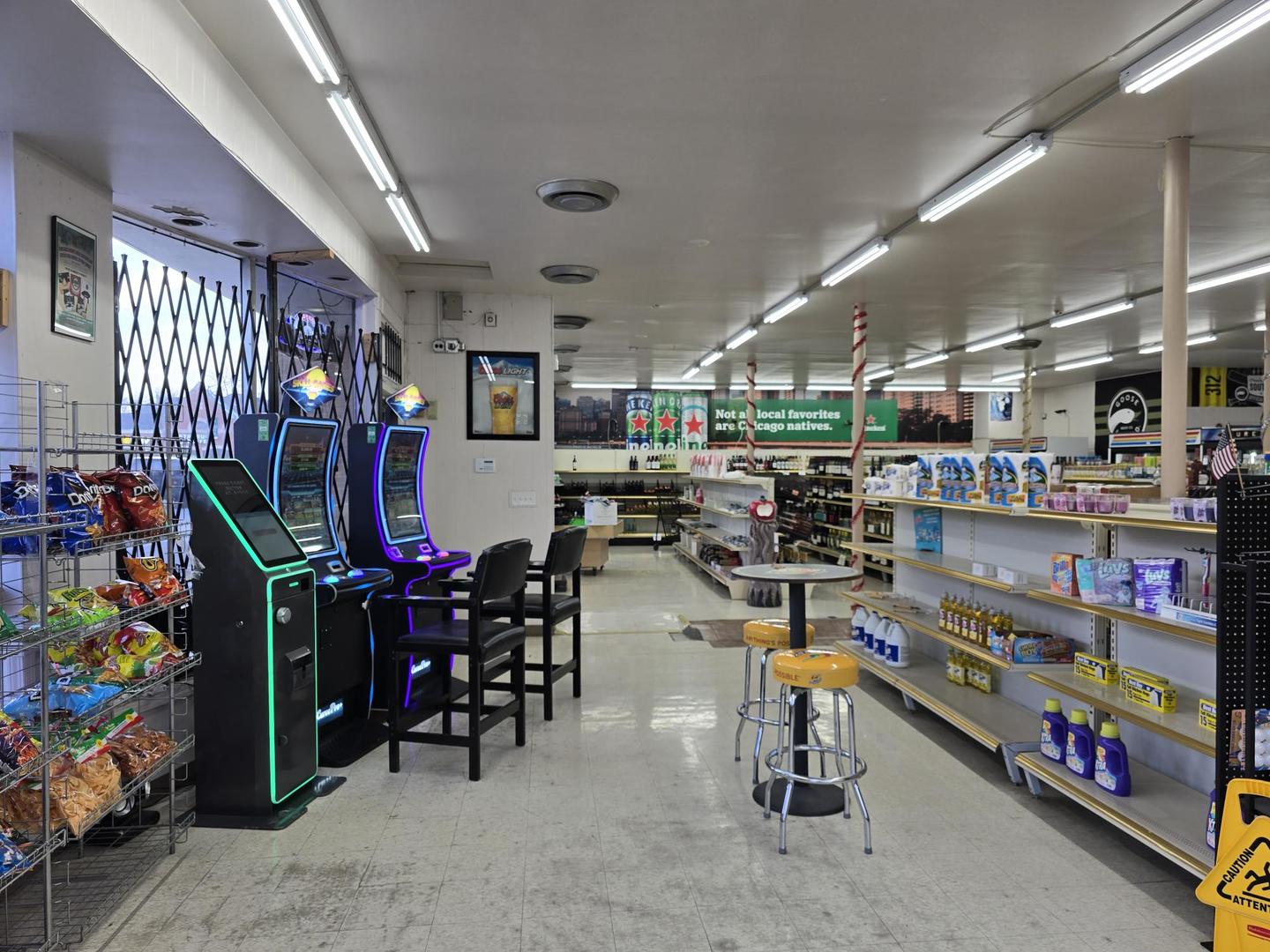 4132 W Peterson Avenue Property Photo 2