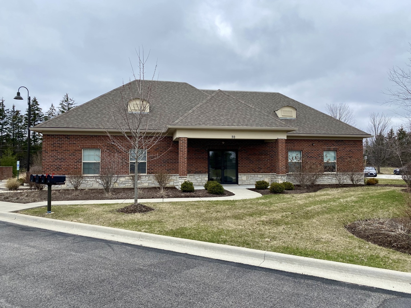 70 Landover Pkwy Property Photo
