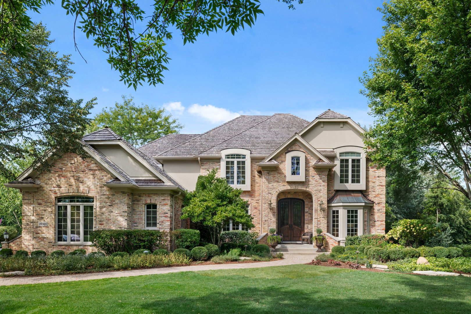 Barrington Oaks Estates Real Estate Listings Main Image