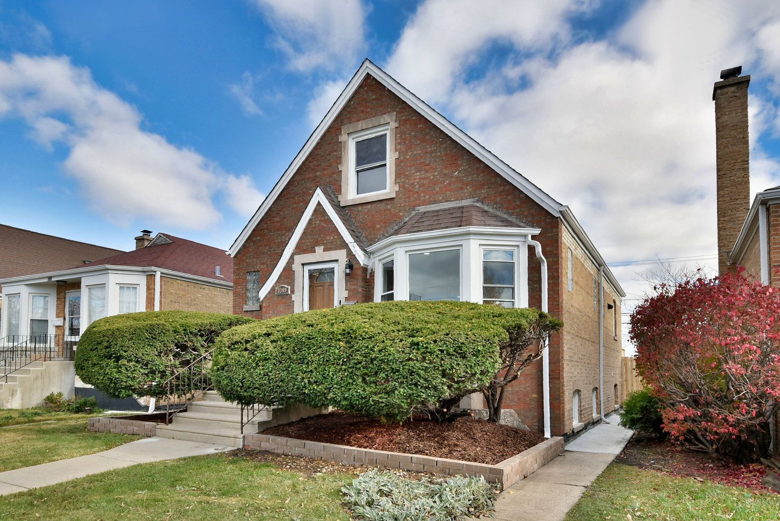 3309 N Narragansett Avenue Property Photo