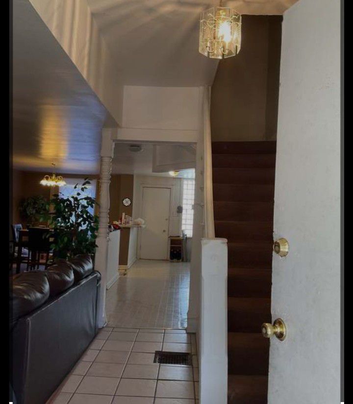 6706 S Parnell Avenue Property Photo 20