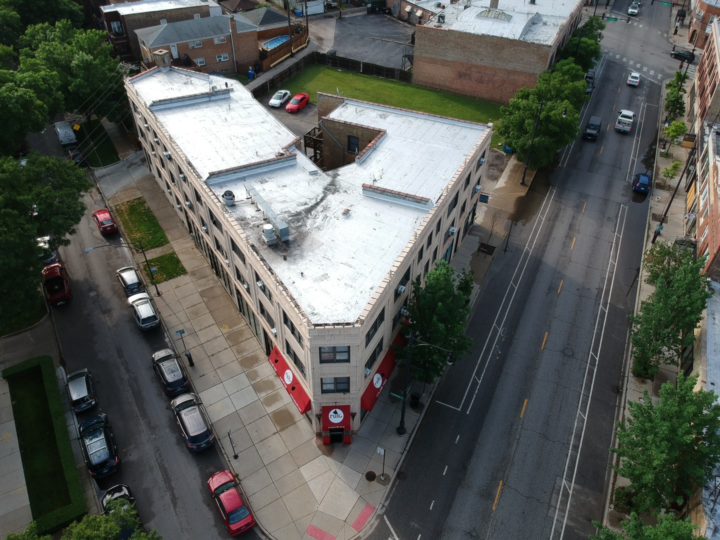 4431 N Milwaukee Ave Property Photo 3