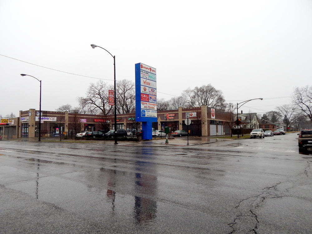 8100 S Stony Island Ave Property Photo 3