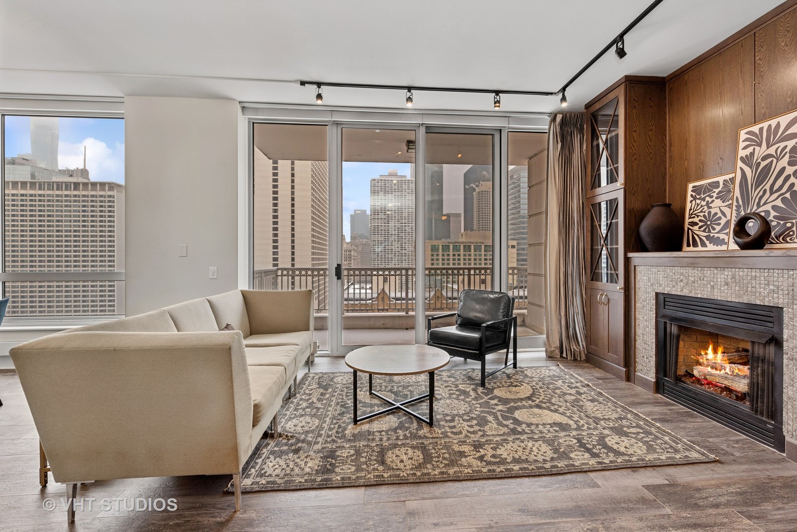 55 E Erie Street 1804 Property Photo 7