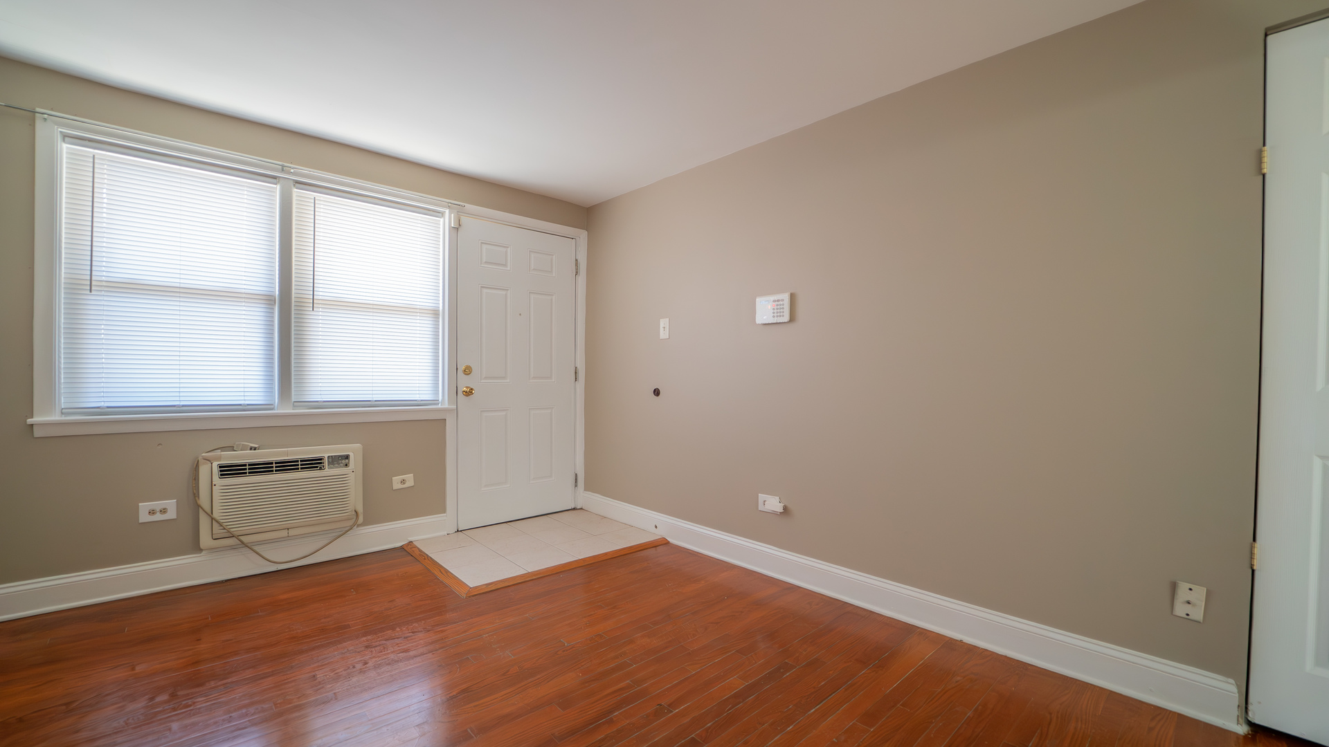 2336 Union Street 4 Property Photo 3