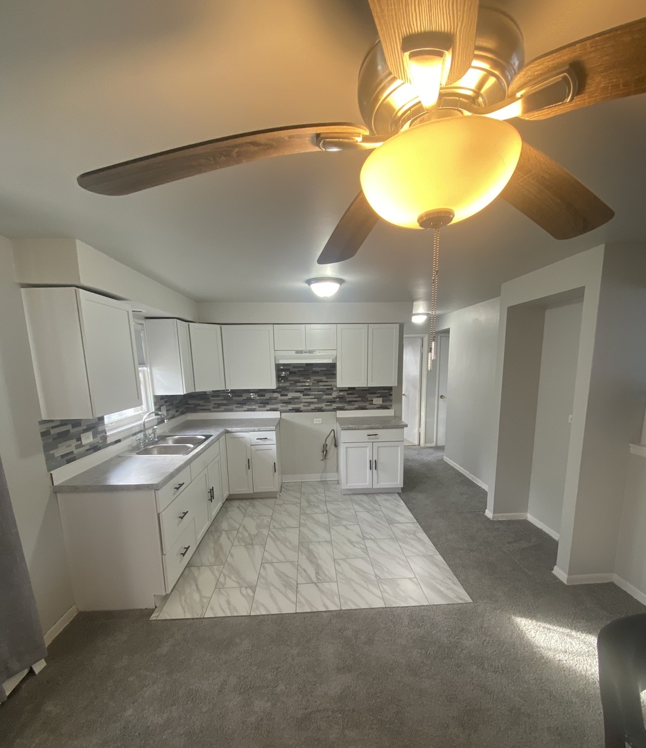 7911 S Ellis Avenue 3 Property Photo 14