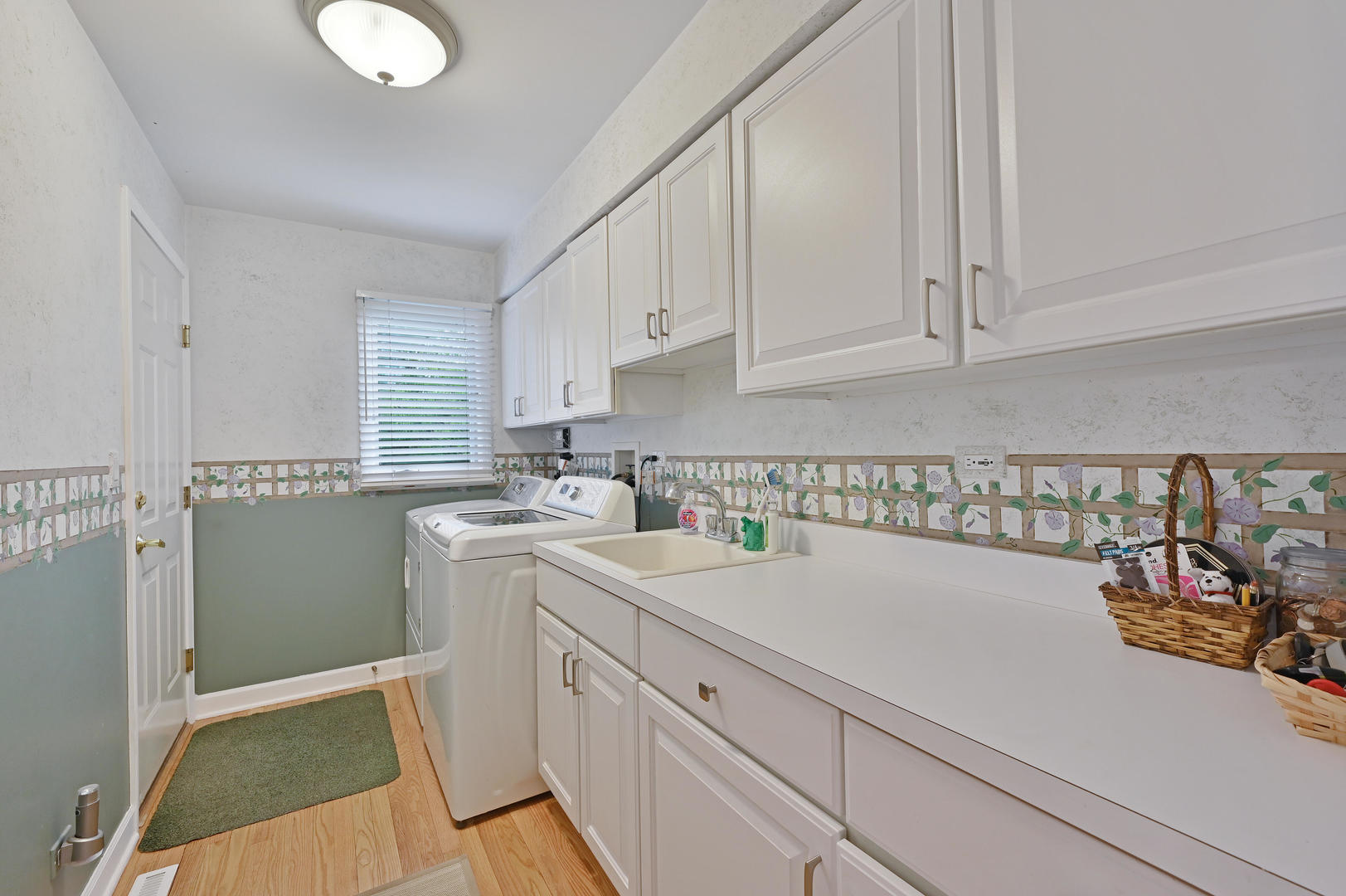 3430 Sandstone Court Property Photo 13