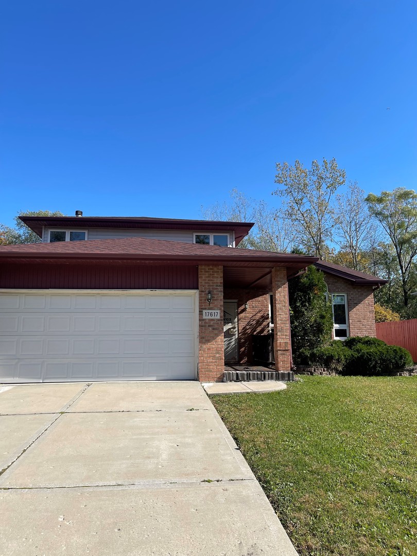 17617 Central Park Avenue Property Photo 3