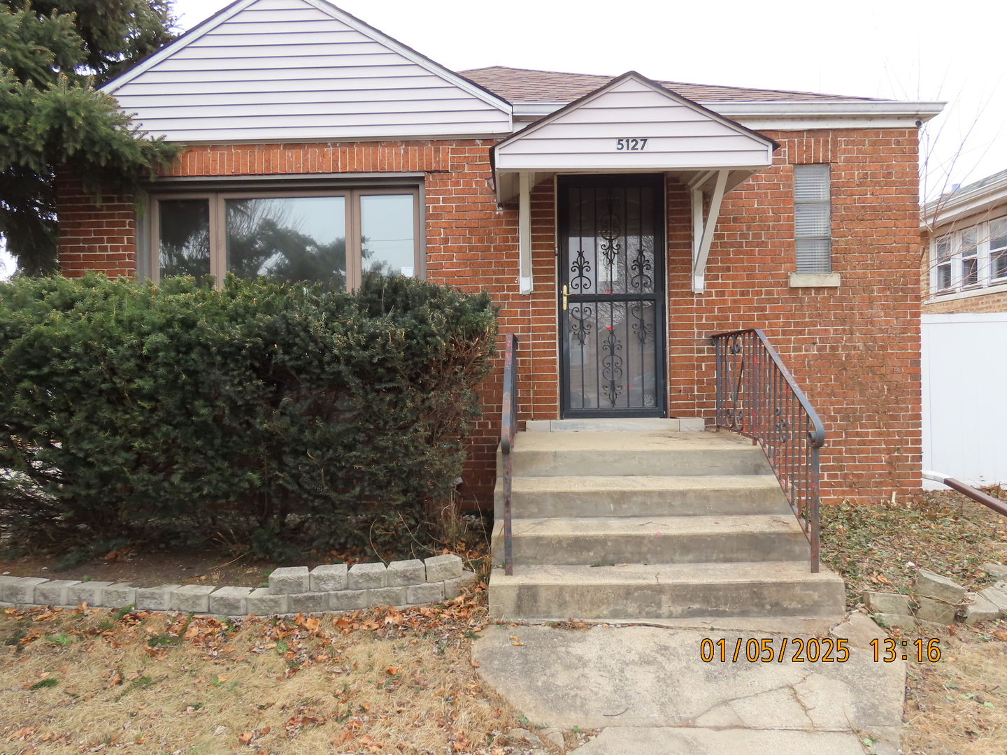 5127 S Parkside Avenue Property Photo 1