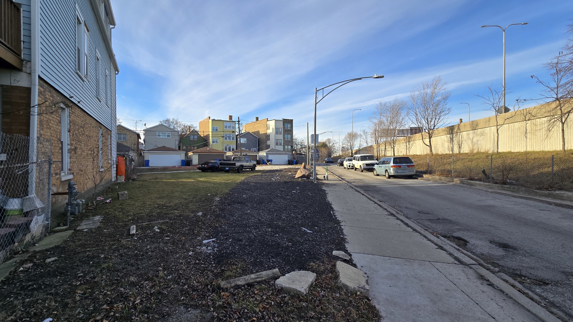 3100 N Albany Ave Property Photo 4