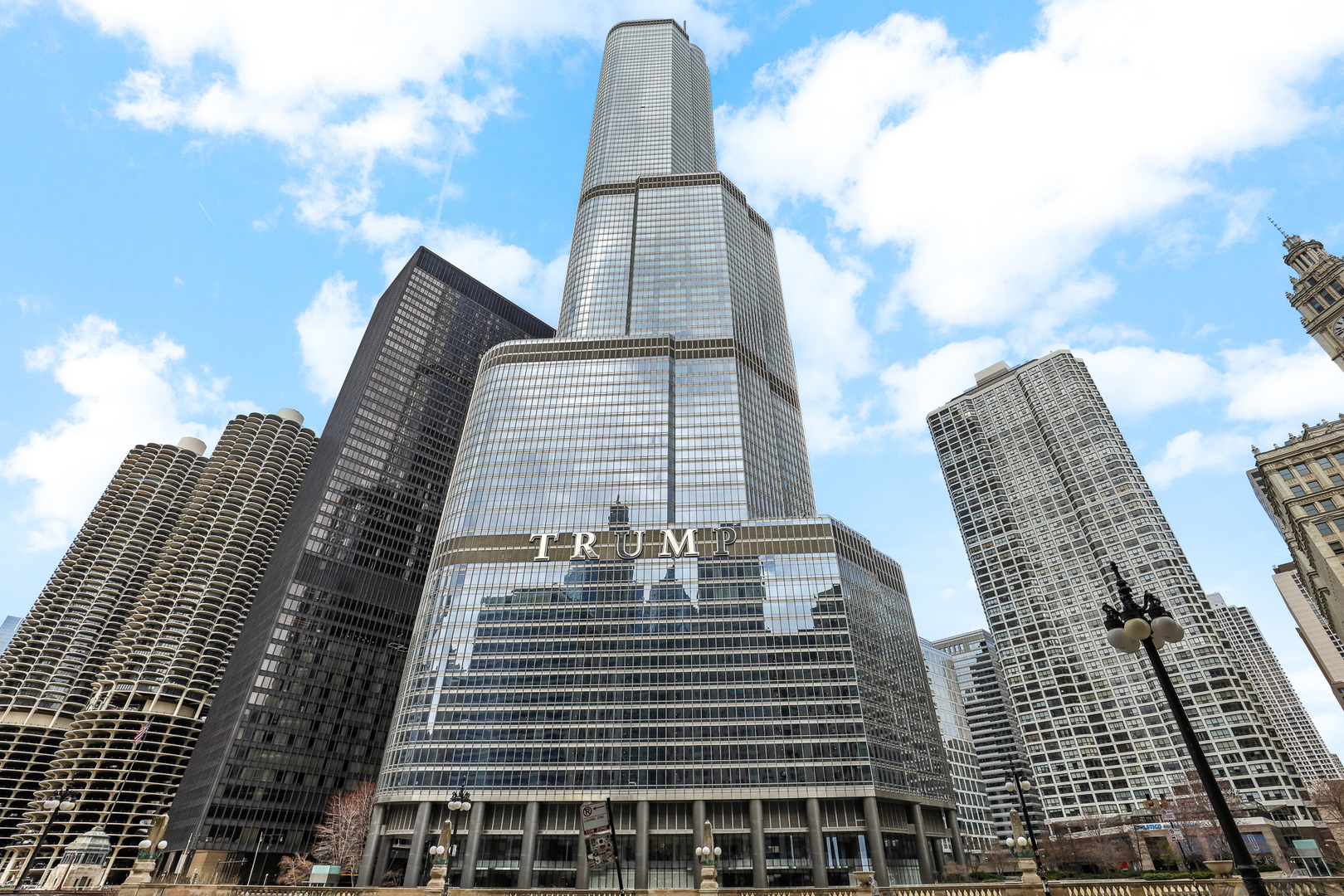 401 N WABASH Avenue 66A Picture